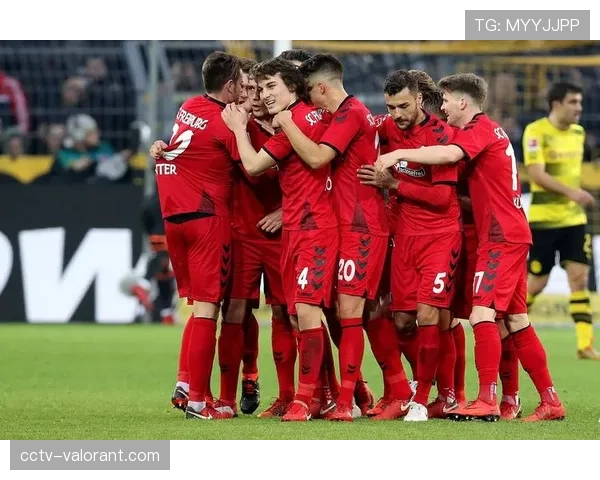 德甲争四格局再生变数,弗赖堡失利后跌出欧冠区 德甲争四格局再生变数,弗赖堡失利后跌出欧冠区